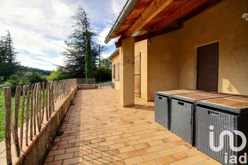 Maison - 104 m² - 4 pièces