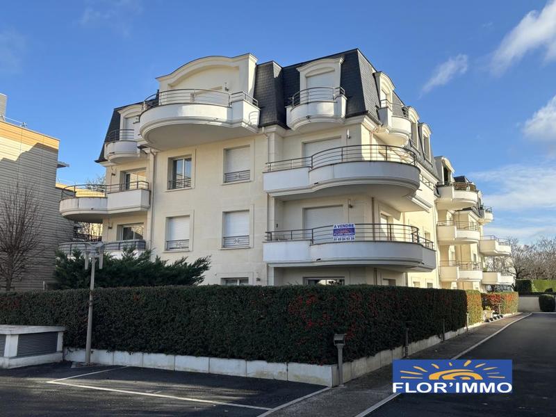 Appartement - 80 m² - 4 pièces