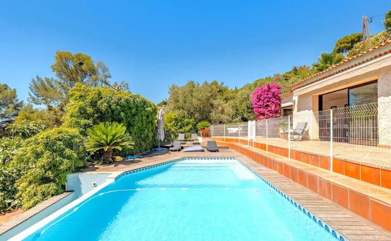 Maison - 104 m² - 4 pièces