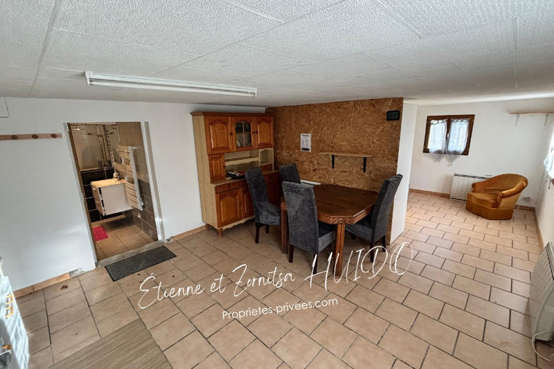 Maison - 157 m² - 9 pièces