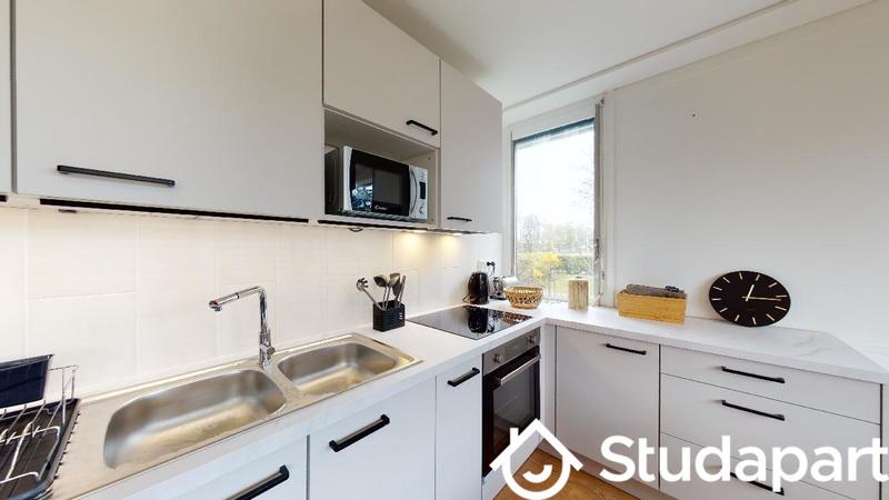 Chambre - 10 m² - 1 pièce