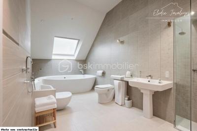 Maison - 147 m² - 7 pièces