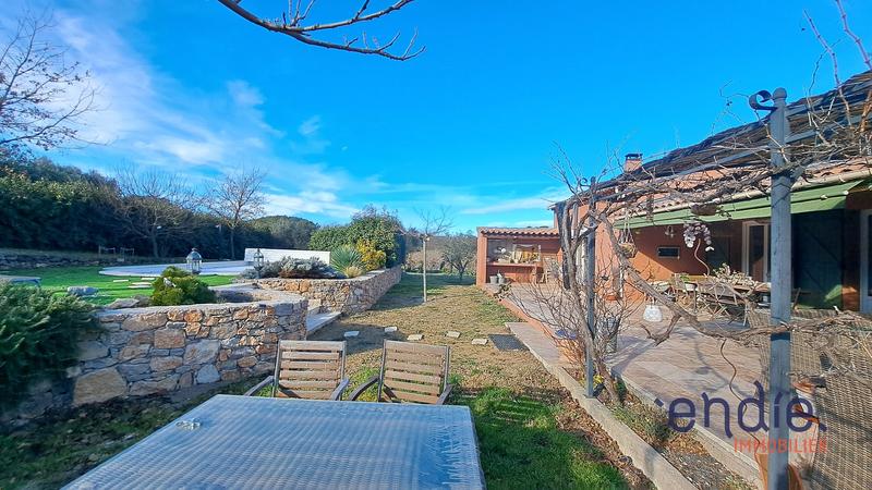 Maison - 163 m² - 5 pièces