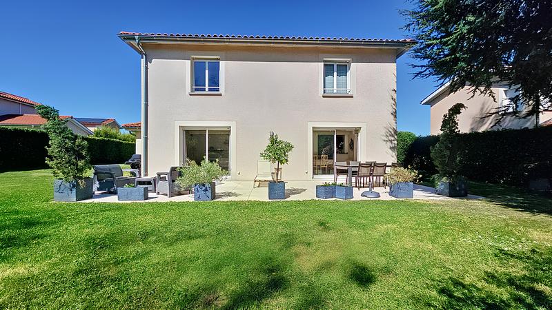 Maison - 170 m² - 7 pièces