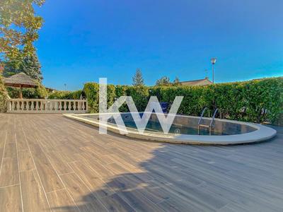 Villa - 136 m² - 4 pièces