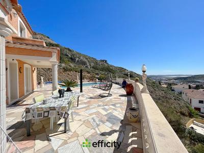 Maison - 160 m² - 4 pièces