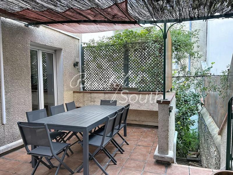 Maison de ville - 203 m² - 7 pièces