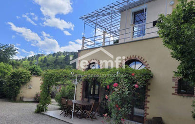 Mas - 215 m² - 12 pièces