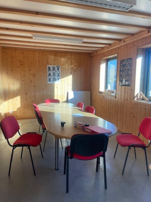 Local d'activité / Entrepôt - 600 m² - 5 pièces