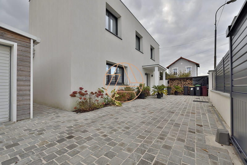 Maison contemporaine - 118 m² - 5 pièces