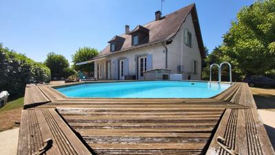 Maison - 163 m² - 6 pièces