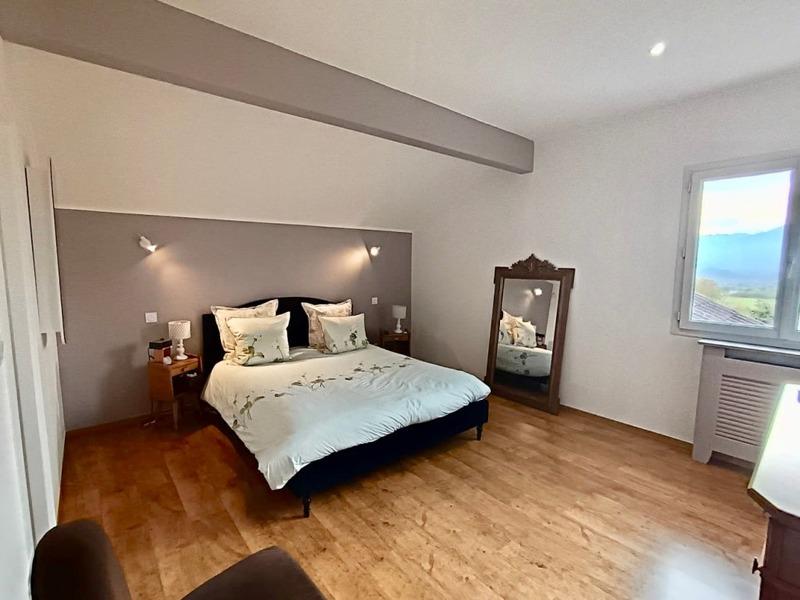 Maison - 268 m² - 8 pièces