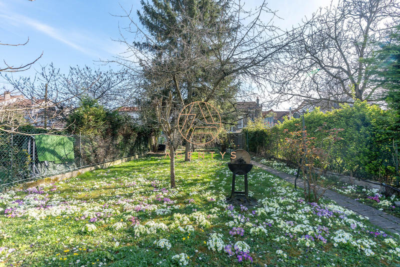 Maison - 165 m² - 6 pièces