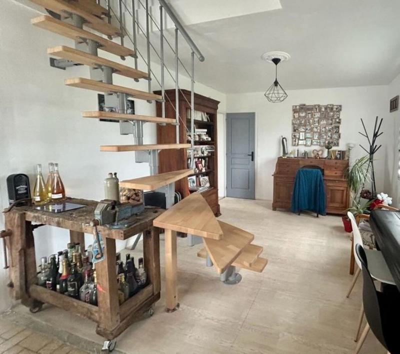 Maison - 170 m² - 9 pièces