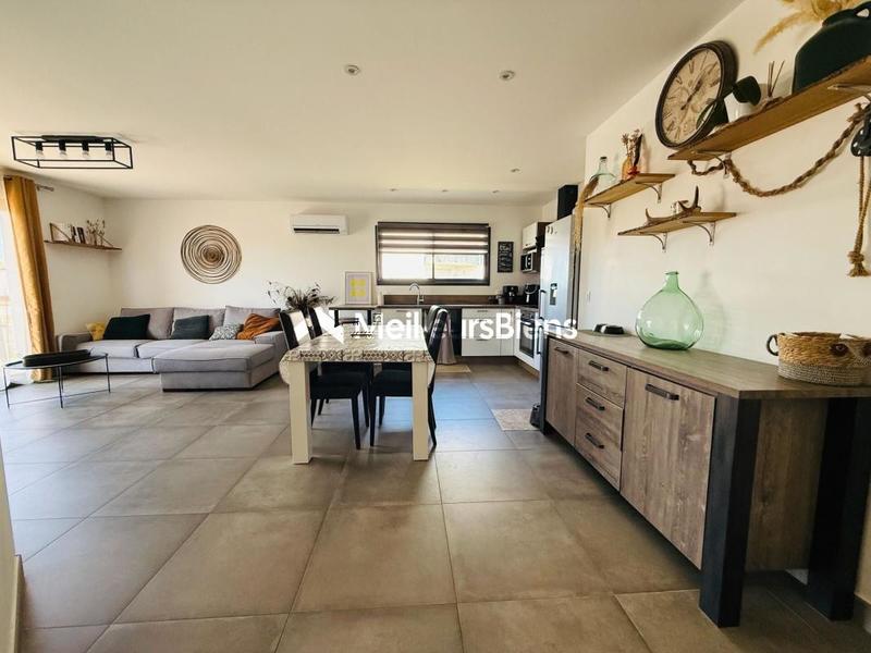 Villa - 80 m² - 4 pièces