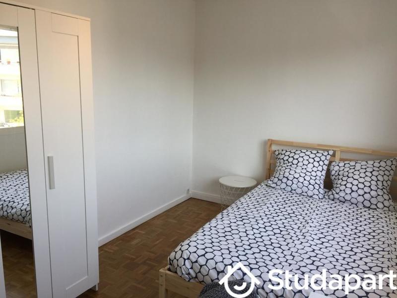 Chambre - 10 m² - 1 pièce