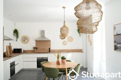 Chambre - 13 m² - 1 pièce