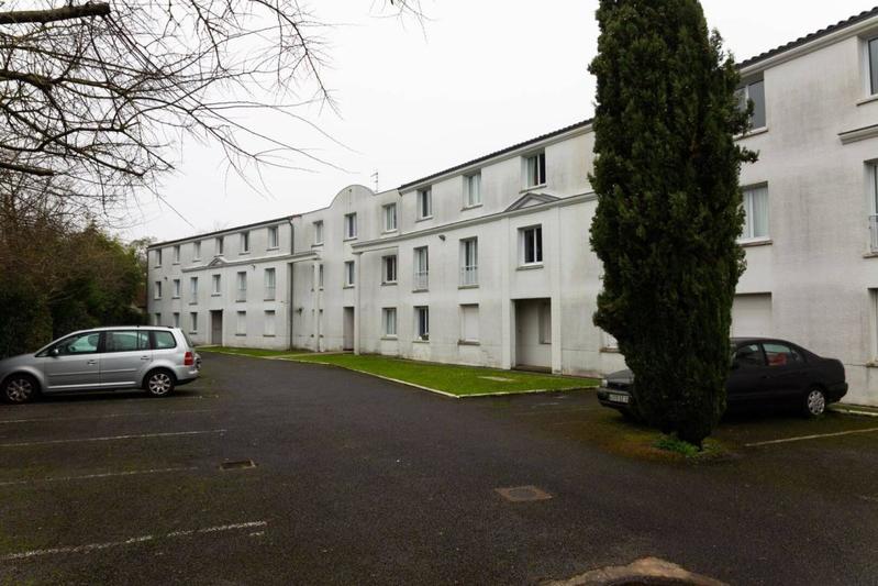 Studio - 15 m² - 1 pièce