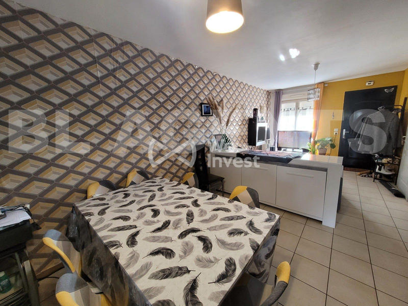 Maison - 80 m² - 4 pièces