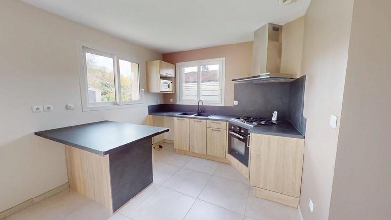 Maison - 90 m² - 4 pièces