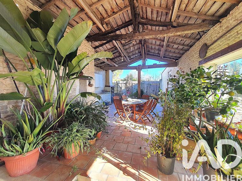 Maison - 250 m² - 7 pièces