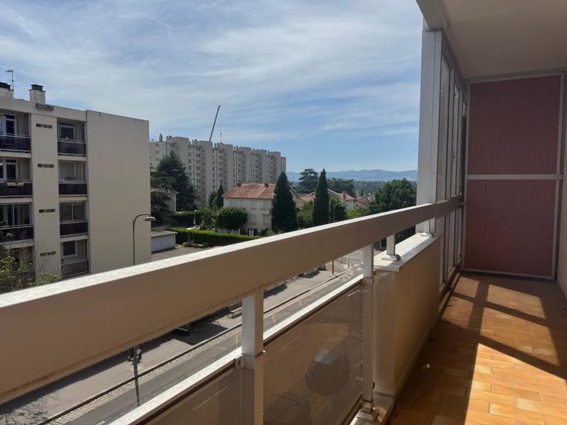 Appartement - 81 m² - 3 pièces