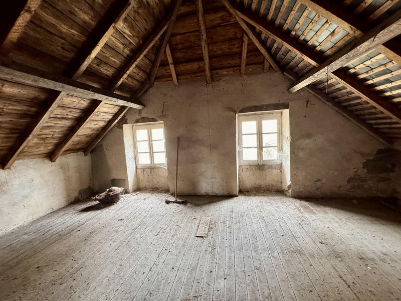 Maison - 137 m² - 8 pièces