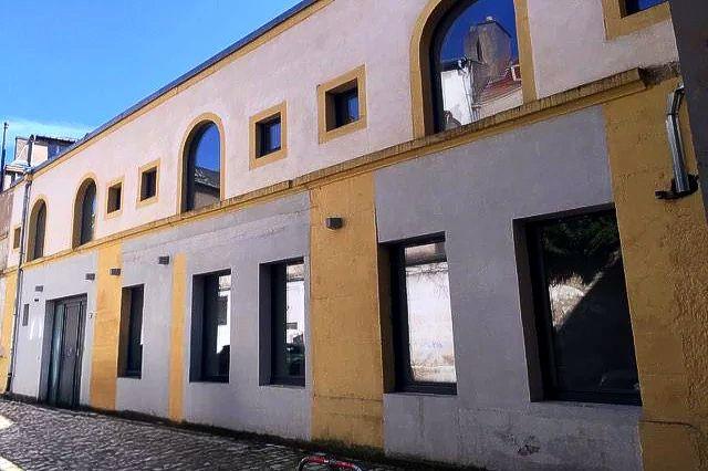 Local commercial - 200 m²