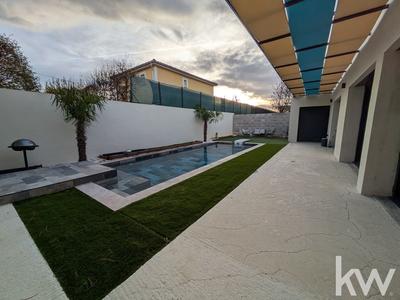 Maison - 112 m² - 4 pièces