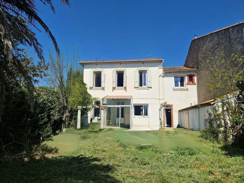 Maison ancienne - 229 m² - 10 pièces