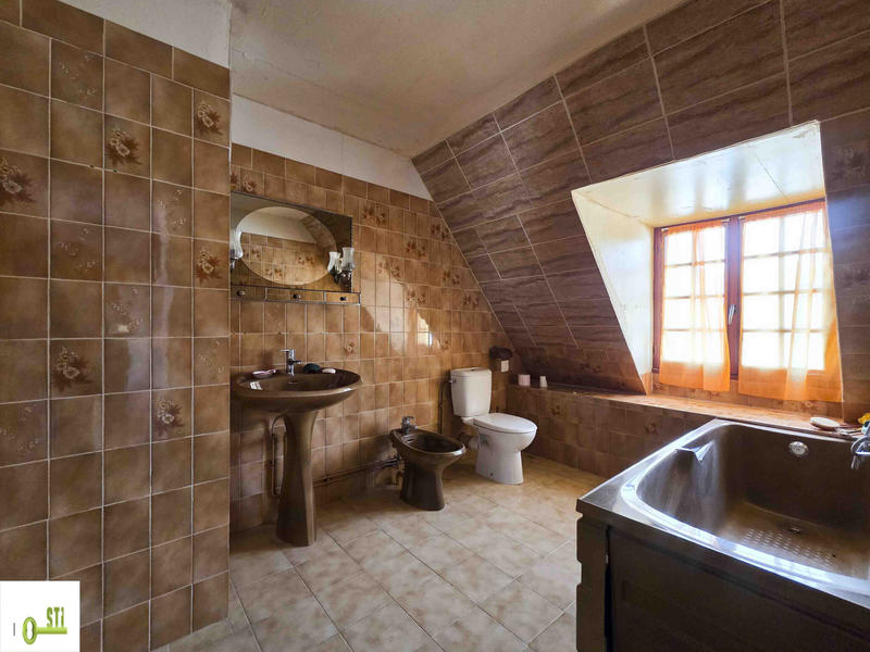 Maison - 100 m² - 4 pièces