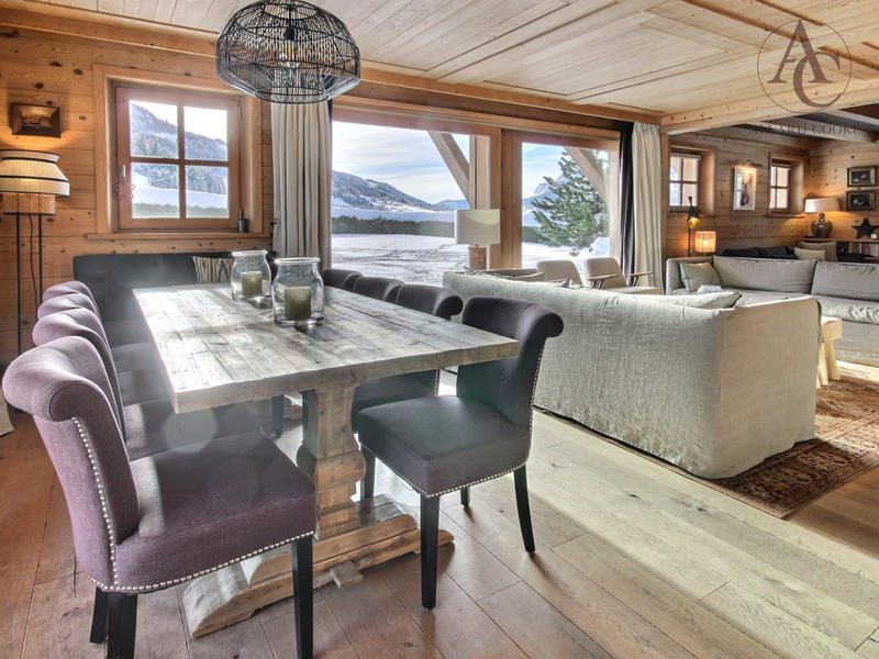 Châlet - 252 m² - 8 pièces
