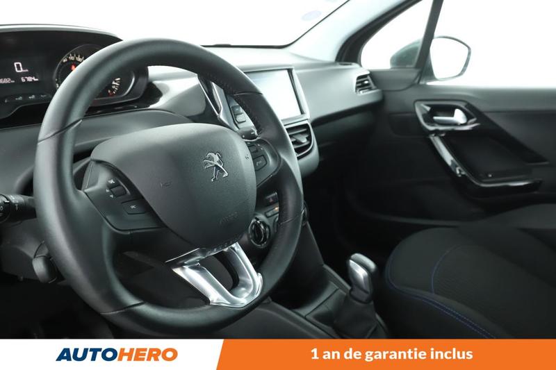 Peugeot 208 1.2 PureTech Signature 5p 82 ch