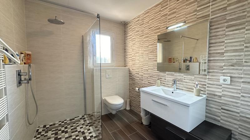 Maison contemporaine - 182 m² - 5 pièces