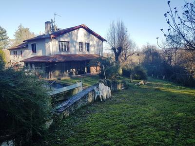 Maison traditionnelle - 164 m² - 5 pièces