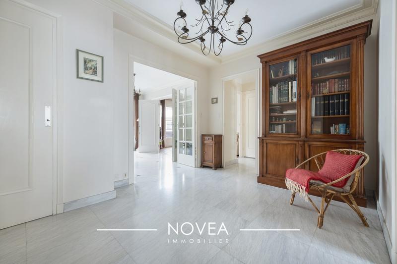 Appartement - 100 m² - 4 pièces