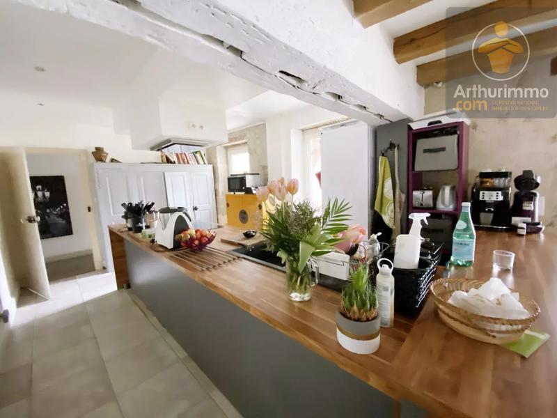 Maison - 250 m² - 8 pièces