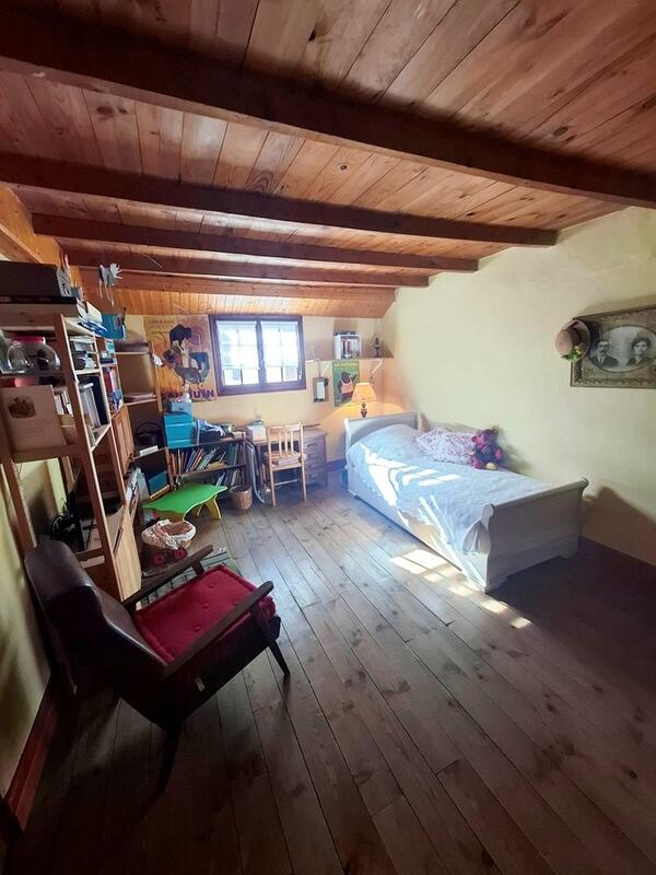 Maison traditionnelle - 81 m² - 4 pièces