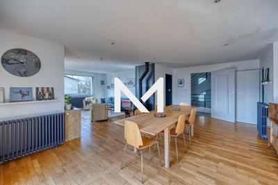 Maison - 229 m² - 7 pièces