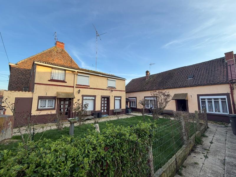 Maison de village - 233 m² - 9 pièces