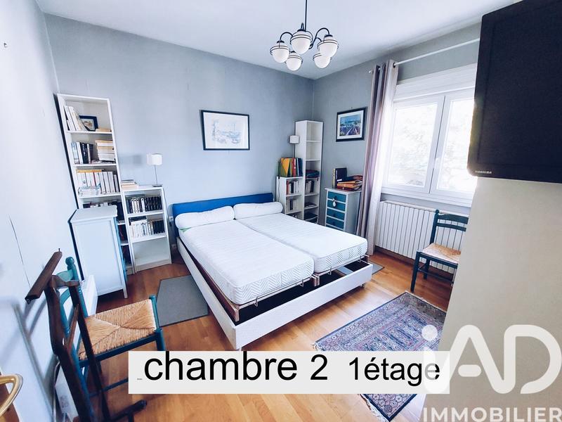 Maison - 167 m² - 8 pièces