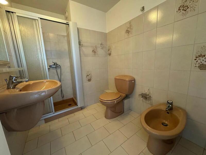 Appartement - 193 m² - 6 pièces