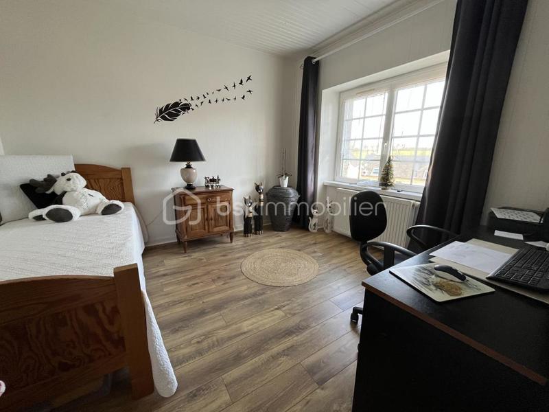 Demeure - 167 m² - 8 pièces