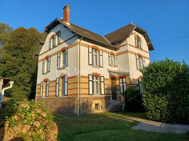 Maison bourgeoise - 233 m² - 8 pièces