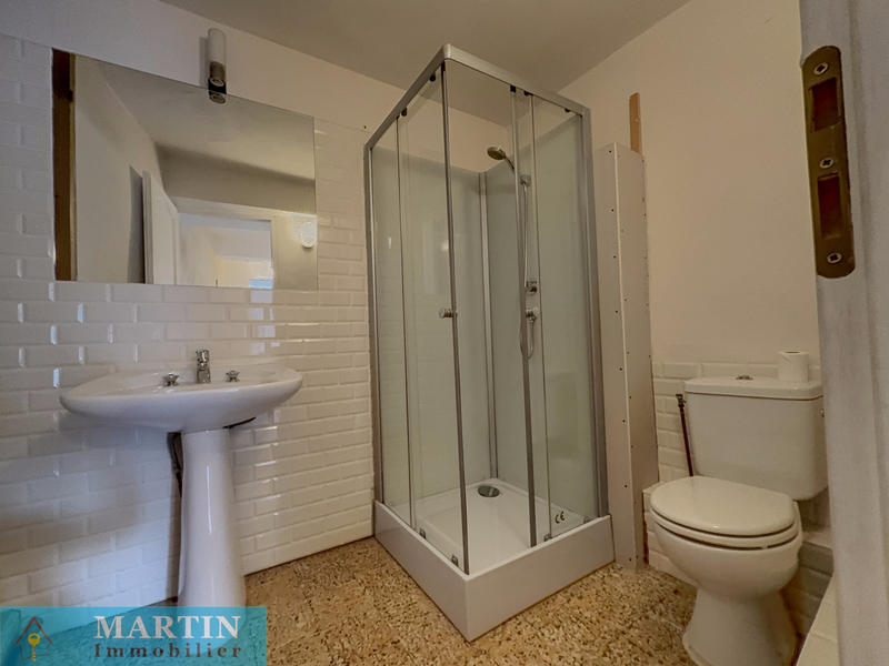 Maison - 213 m² - 9 pièces