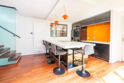 Maison - 170 m² - 6 pièces