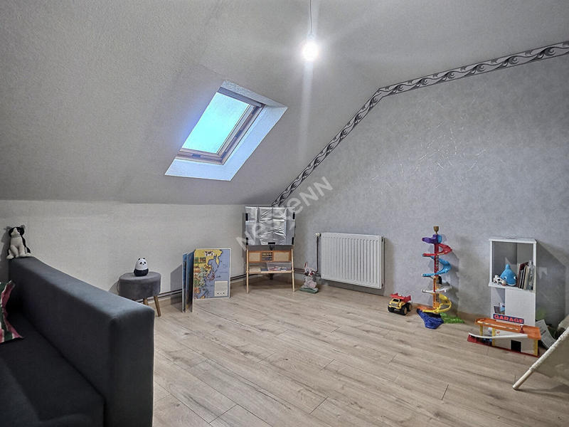 Maison - 137 m² - 7 pièces