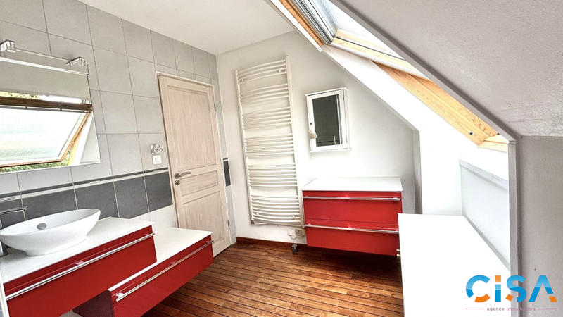 Maison - 111 m² - 5 pièces