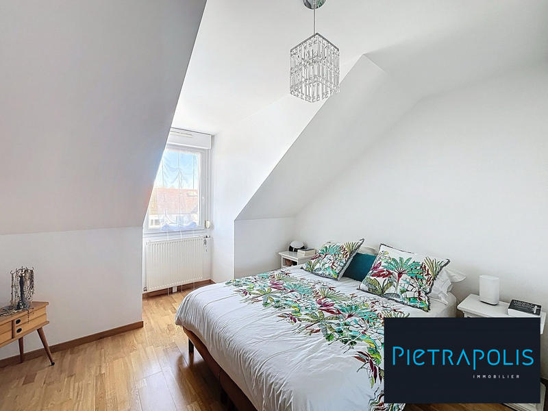 Appartement - 102 m² - 4 pièces