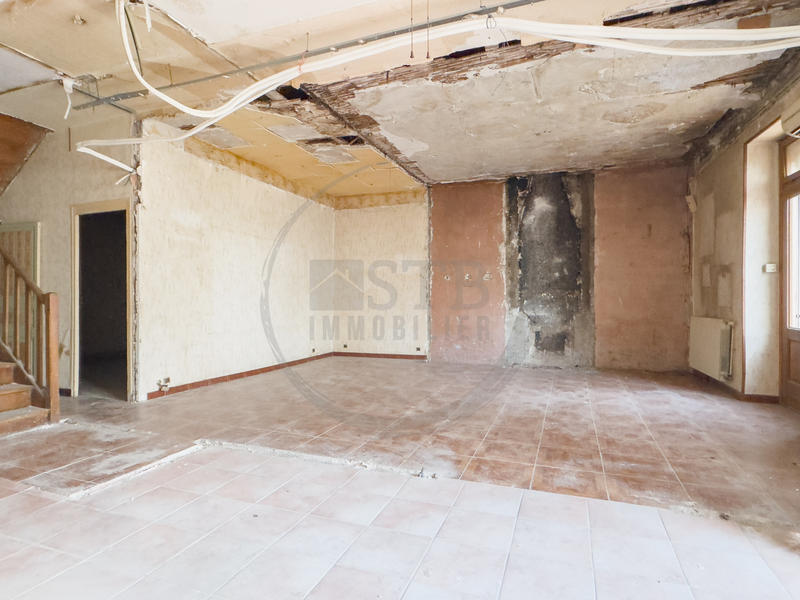 Maison de village - 160 m² - 2 pièces